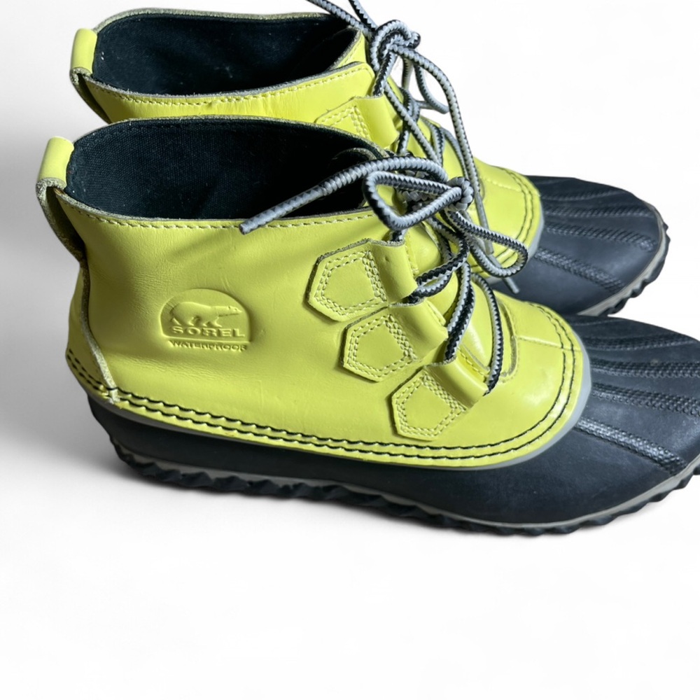 Sorel Women's Yellow and Black Winter Rain Boots - Picture 2 of 5